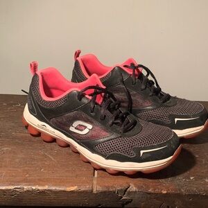 Skechers Black and Pink Women's Sneakers